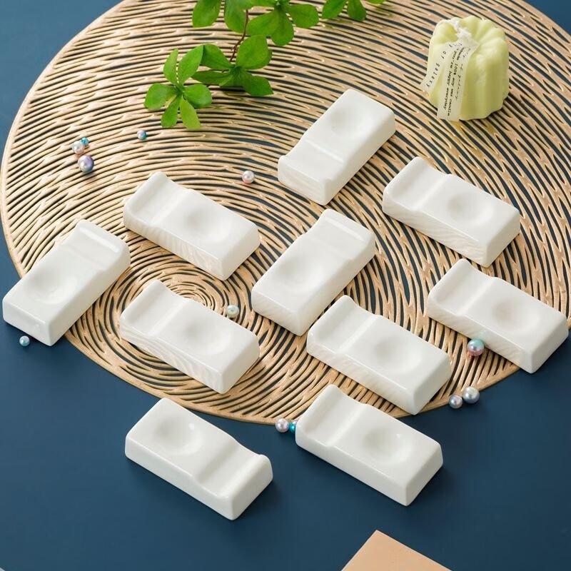 

Dubaite Rectangular Ceramic Chopstick and Spoon Rest