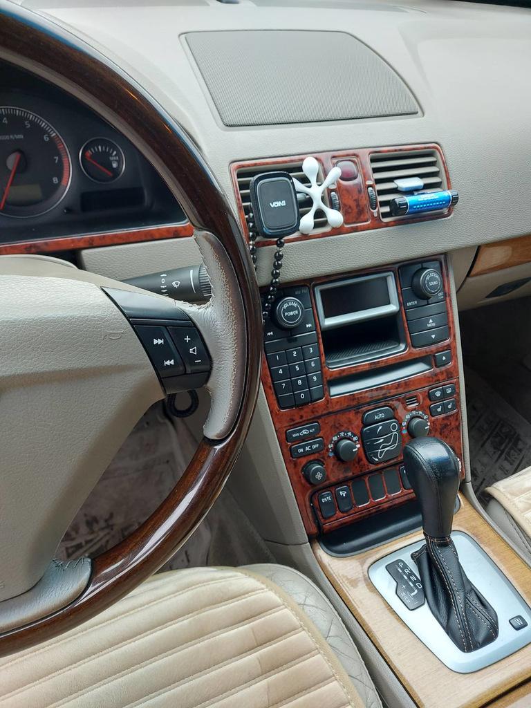 Накладки на панель Дерево для Volvo XC90 2002-2014 гг