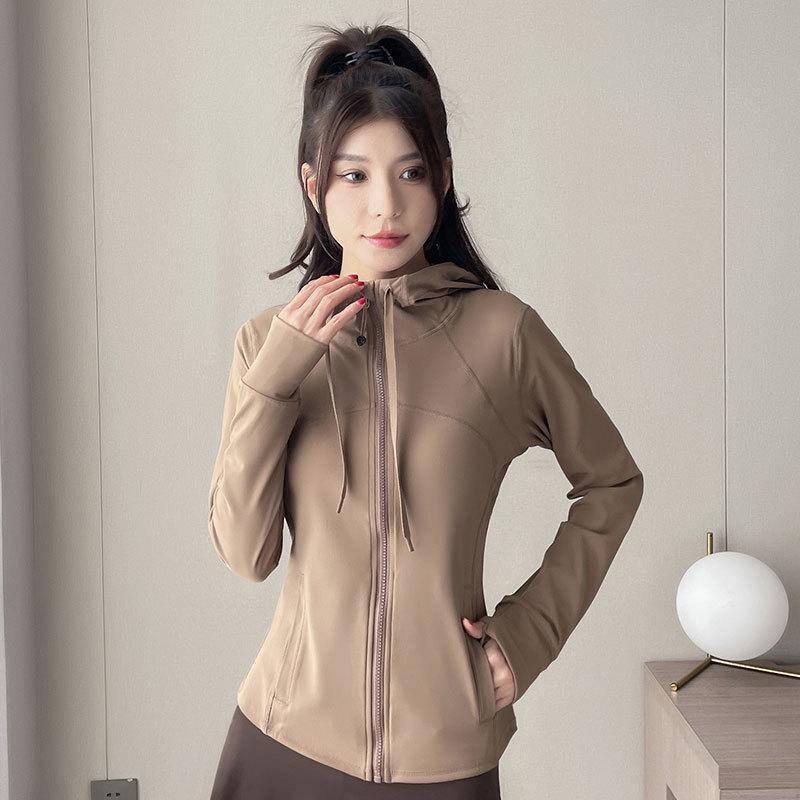 Damski Zestaw Sportowy Wysokiej Klasy Jesień/Zima 2024 - Strój do Jogi, Pieszej Turystyki i Biegania ze Spódnicospodniami.