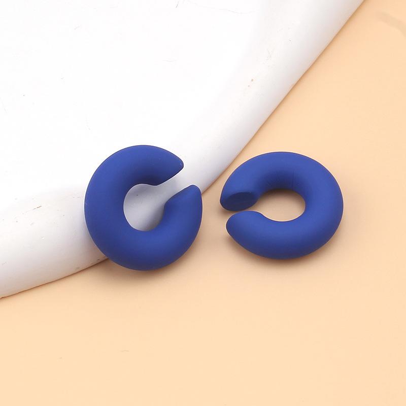 1 Pair Candy Color Round Acrylic Ear Clip Earrings for Women Fashion Simple Solid Color Cuff C-Shaped Earring Female Jewelry