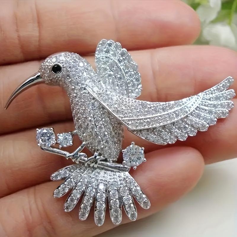 Elegant Rhinestone Hummingbird Brooch Pin - Cute, Fashionable Women s Jewelry Accessory - Alloy Craftsmanship with Sparkling Stones - Perfect for Wedd