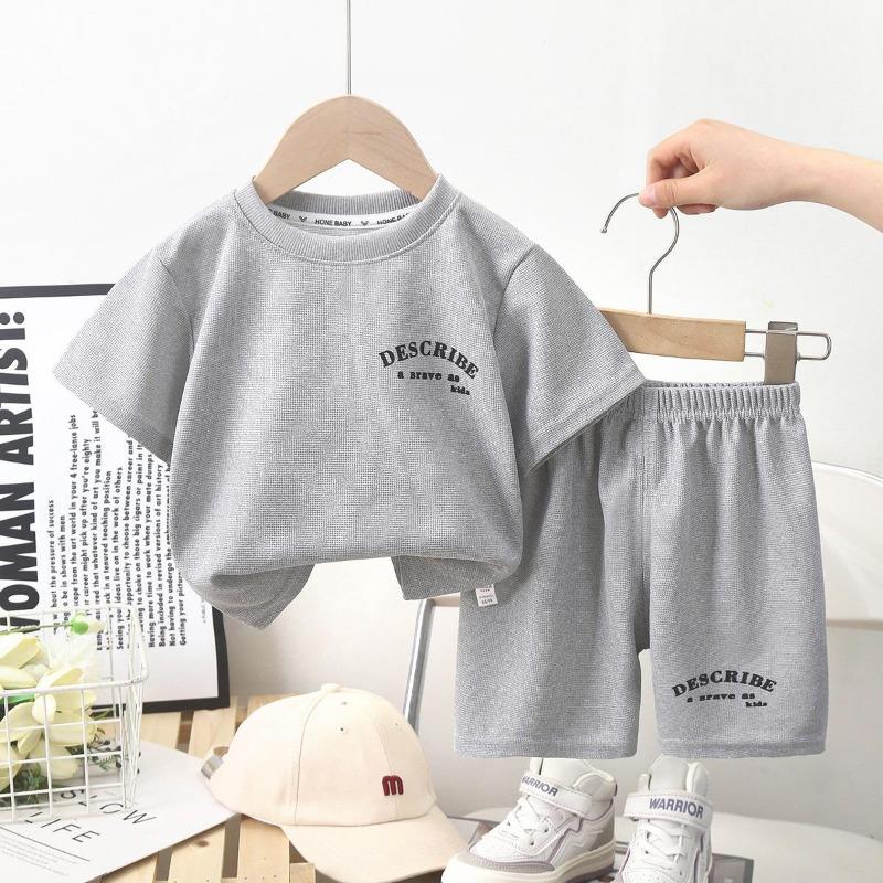 

Детские костюмы с короткими рукавами Летняя одежда для мальчиков Шорты для девочек Футболки Летняя одежда для малышей Детская одежда 140cm