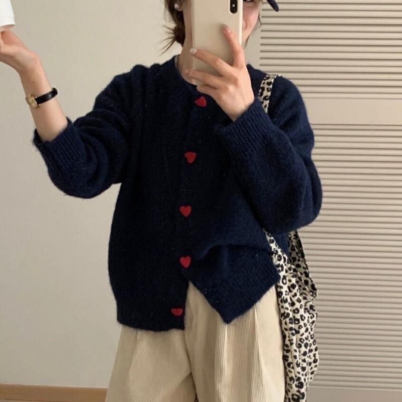 Sweet soft waxy love buckle knitted cardigan women's autumn and winter new loose fashion age-reducing crew neck sweater jacket