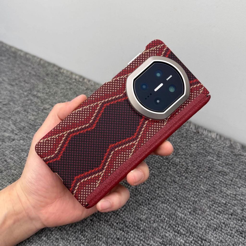 Huawei MateX7 Magnetic Case - Thin, Lightweight Carbon Fiber Texture with Central Axis Hinge Protection, Collector's Edition.