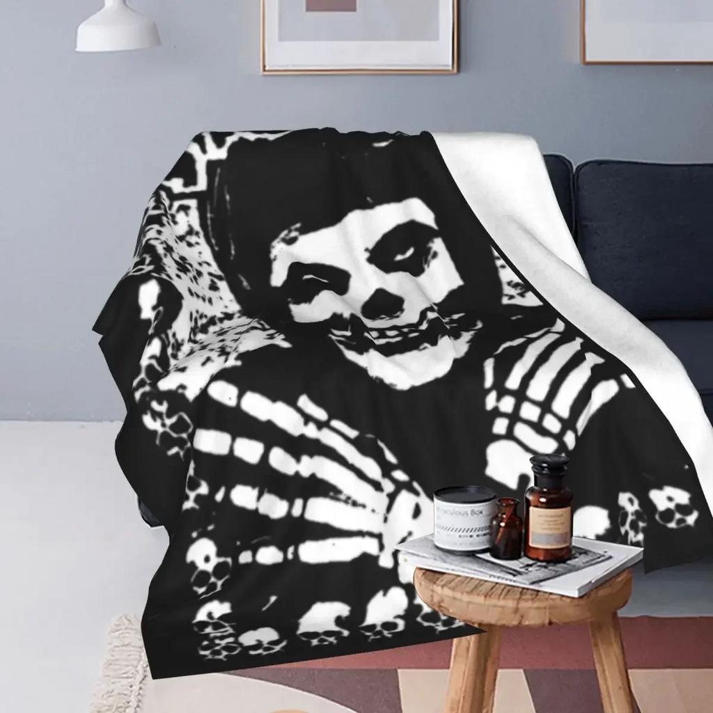 Misfits Rock Band Knitted Blanket Flannel Throw Blanket Bedroom Sofa Printed Lightweight Bedspreads