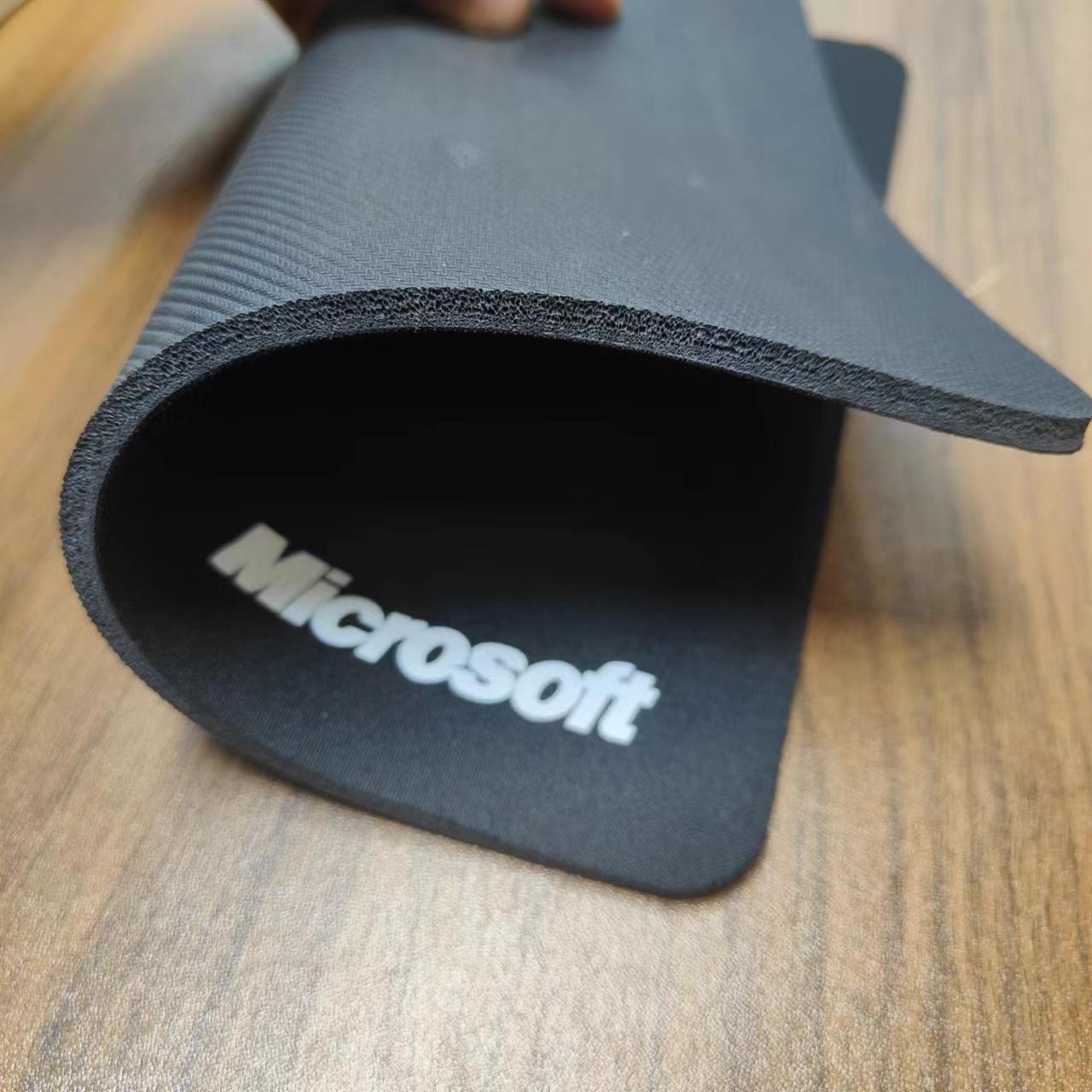 

Толстый резиновый офисный подарок: Коврик для мыши из гладкой ткани толщиной 4 мм non-locking