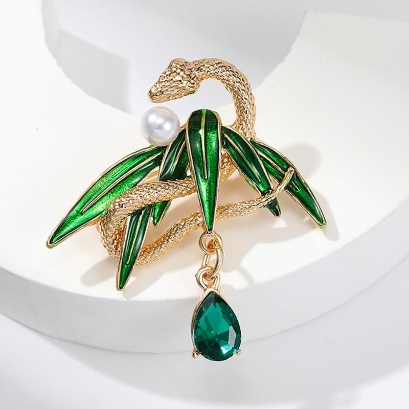 Vintage Rose Snake Brooches Artistic Snake Brooch Charm For Women And Men A Perfect Addition To Any Ensembles