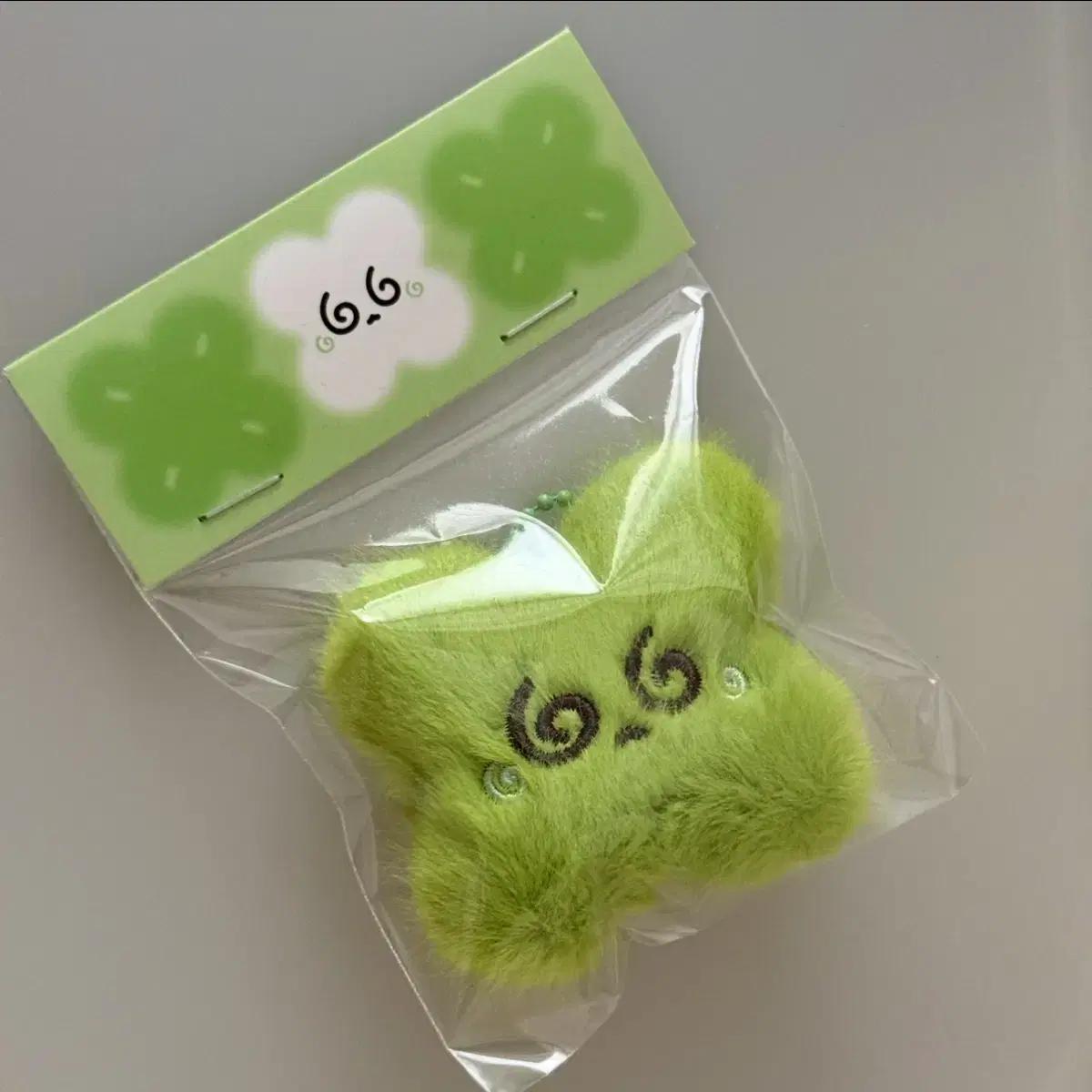 

NCT Брелок для ключей 127 Nct Doyoung Clover
