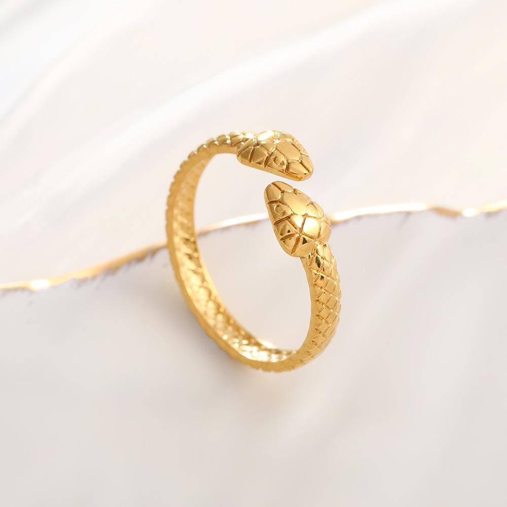 Retro Light Luxury Curved Titanium Steel Snake Ring - Versatile European  American Niche Accessory золотой