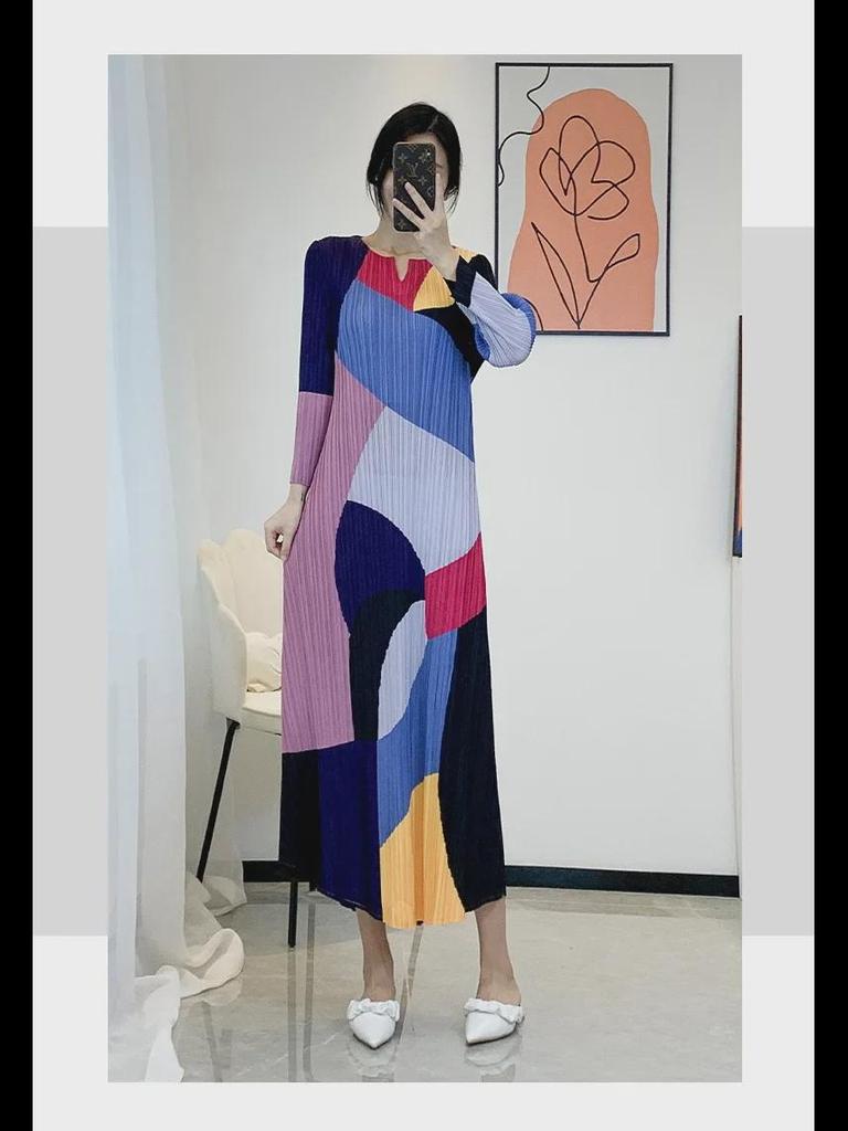 Geometric Print V-Neck Long-Sleeve Fashion Dress