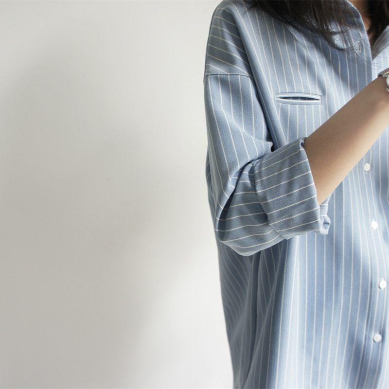 Lockeres blau gestreiftes Hemd Damen Stilvoll Minimalistisch Oversized Langarm Oberteil