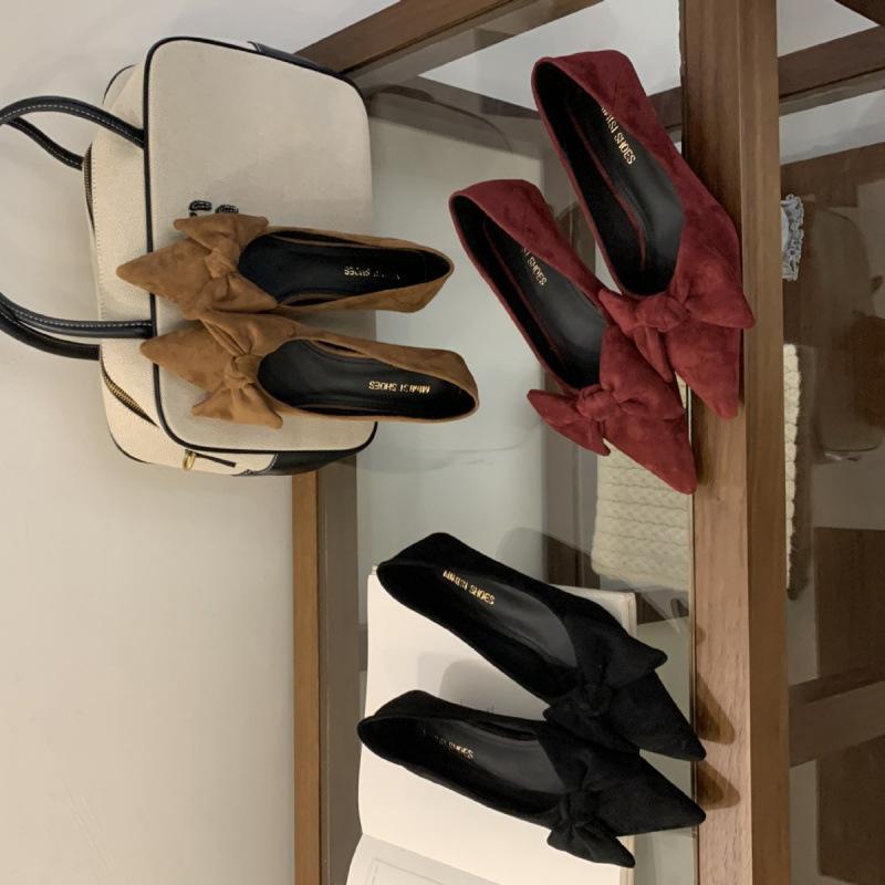 Huge Good-looking Pointed French Bow Wedge Heel Single Shoes Women's Shoes 2025 Spring and Autumn Temperament Commuting Red Small Heels