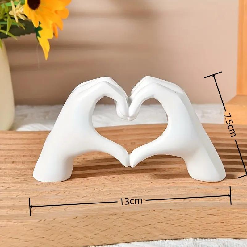 1PC Gold Heart Hand Statue Living Room Bedroom Decoration Love Finger Modern Hand Gesture Sculpture Home Shelf Desktop Decora