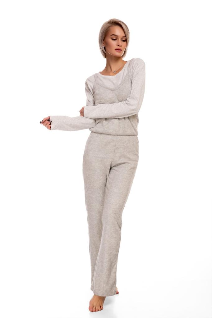 Soubor: Jadea s dlouhým rukávem a overalem (56855)