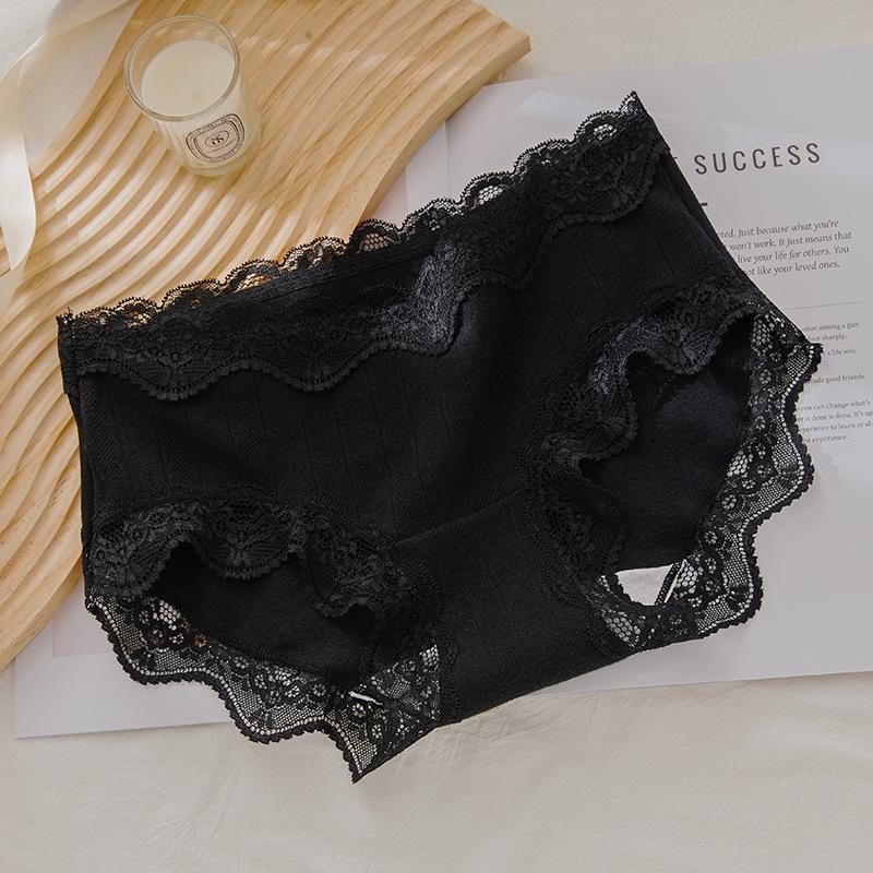 Ladies Spring and Summer New Sexy Lace Extended Crotch Waist Triangle Briefs