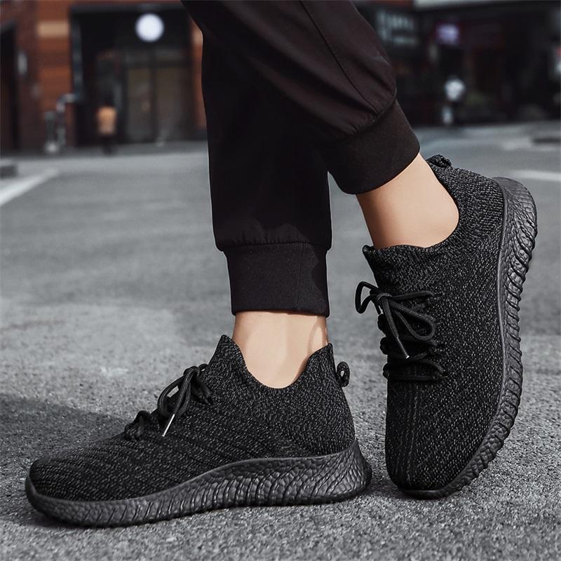 Large Size Fashionable Breathable Lightweight Sports Flying Mesh Shoes Outdoor Hiking Shoes Socks Shoes Sports Casual Men's Shoes