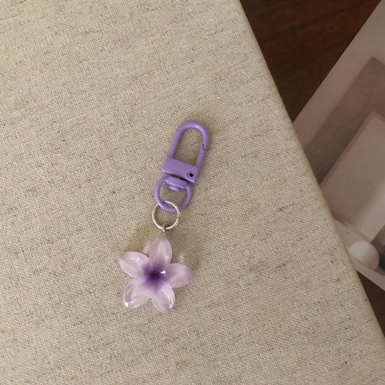 3Pcs Keychain Pendant Transparent Resin Flower Design Small Portable Decorative Pendant Bags Keys Wallets Cars Accessory