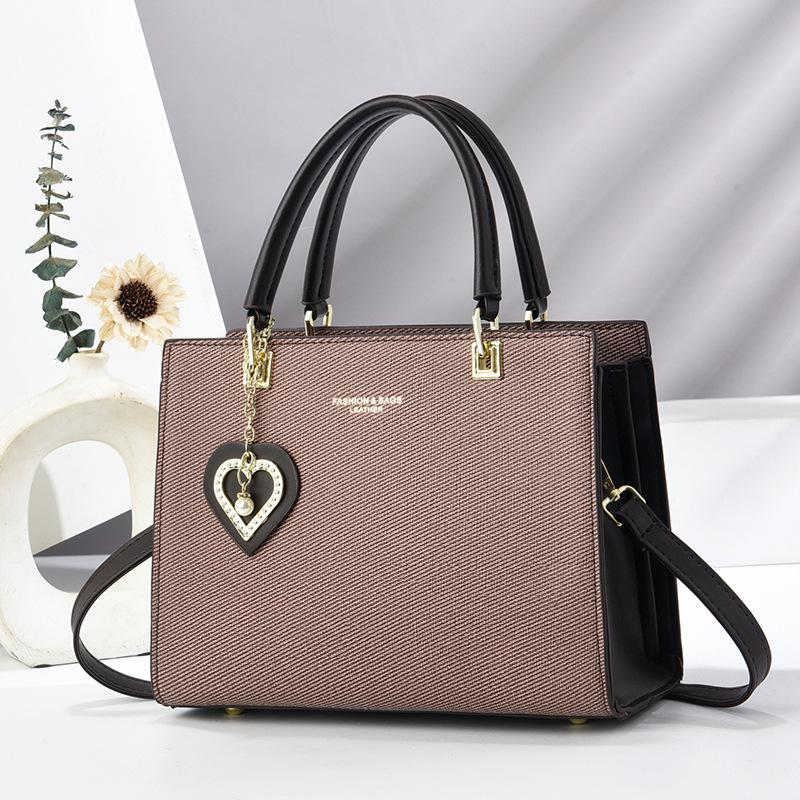 Bag Large Capacity Women's 2025 New Trendy Versatile Premium Handbag Era One Shoulder Crossbody Bag Women's Bag