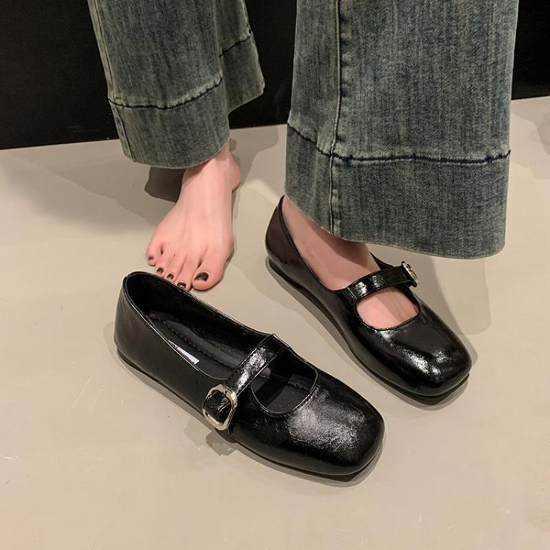 Hot Selling Shoes Woman 2025 Casual Female Sneakers Soft All-Match Shallow Mouth Flats Round Toe  French style Summer Mary Jane