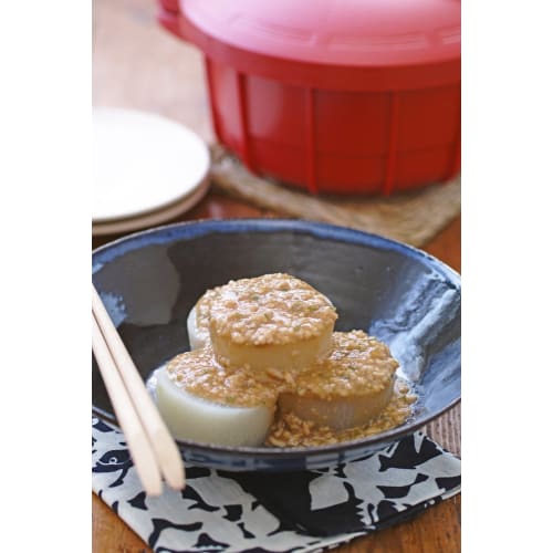 Meyer Old-Style Microwave Pressure Cooker, Red, MPC-2.3RD