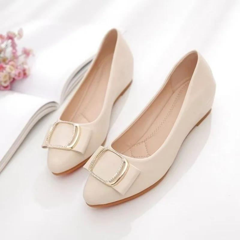 Single Shoe Women's 2025 New Spring Versatile Soft Soled Work Leather Shoes Women's Soft Leather Pointed Flat Shoes