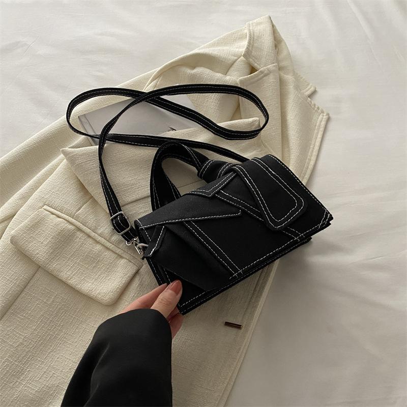 

Дизайн-чувственная женская сумка Новый стиль индивидуальности Контрастная цветная сумка через плечо Сумка через плечо Niche Design Trendy Handbag