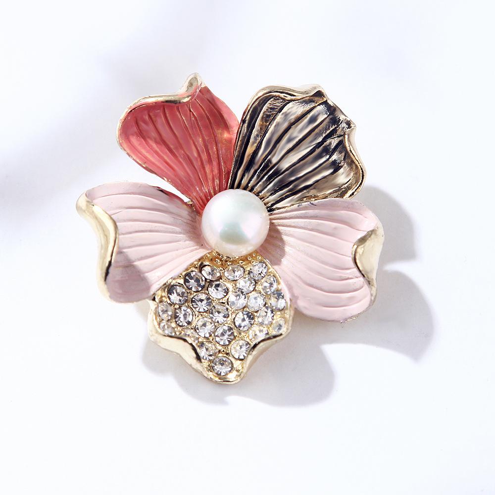 

Оригинальная брошь в виде бабочки-пчелы из натурального пресноводного жемчуга, аксессуар в прозрачной подарочной коробке