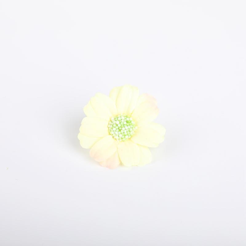 Cheap Artificial Flowers Wedding Decorative Flowers Festival Crafts Gifts Candy Box Fake Small Daisy Home Decoration Accessories