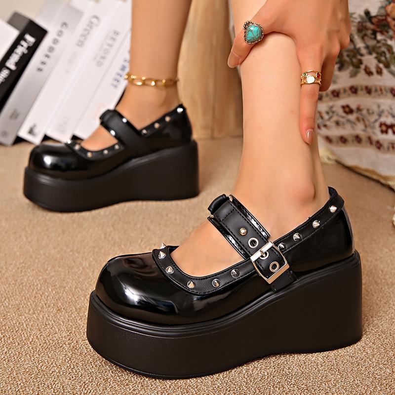 Fashion Rivet Decor Wedge Heel Pumps Women Fashion Buckle Strap Chunky Platform Loafers Woman Thick Sole Patent Leather Mary Jane Shoes