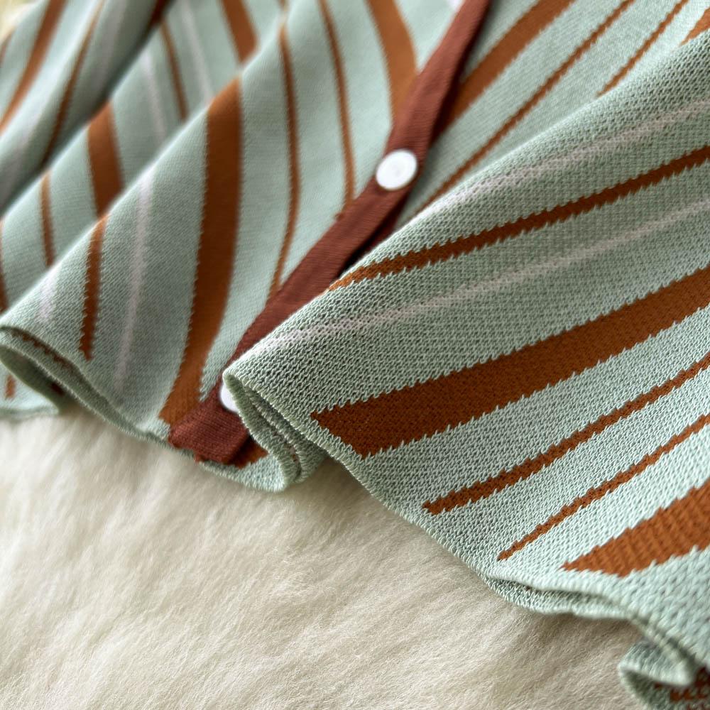 Autumn And Winter Oblique Striped Knitted Long-Sleeved Short Section V-Neck Cardigan Half-Body Skirt Two-Piece Set