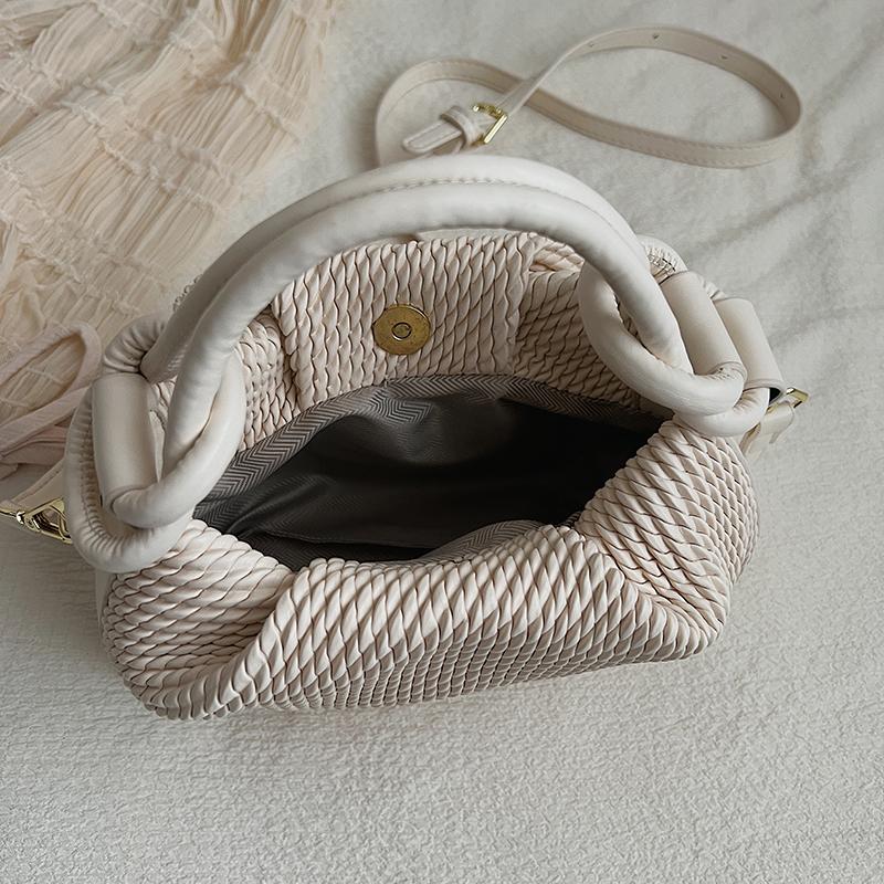 Woven Textured Handbag with Knotted Handle Stylish Women's Shoulder Bag for Daily Use and Fashion Outings