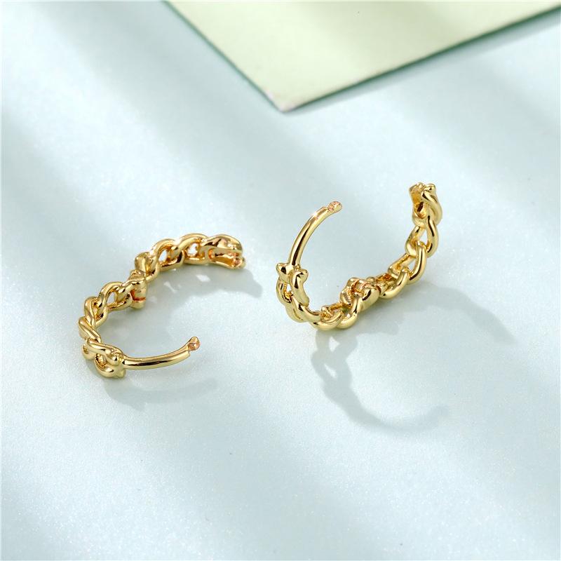 Charm Personality 1 Pair of Twisted Earrings Smooth Surface Ear Hooks Simple and INS Style Chain Ear Pins
