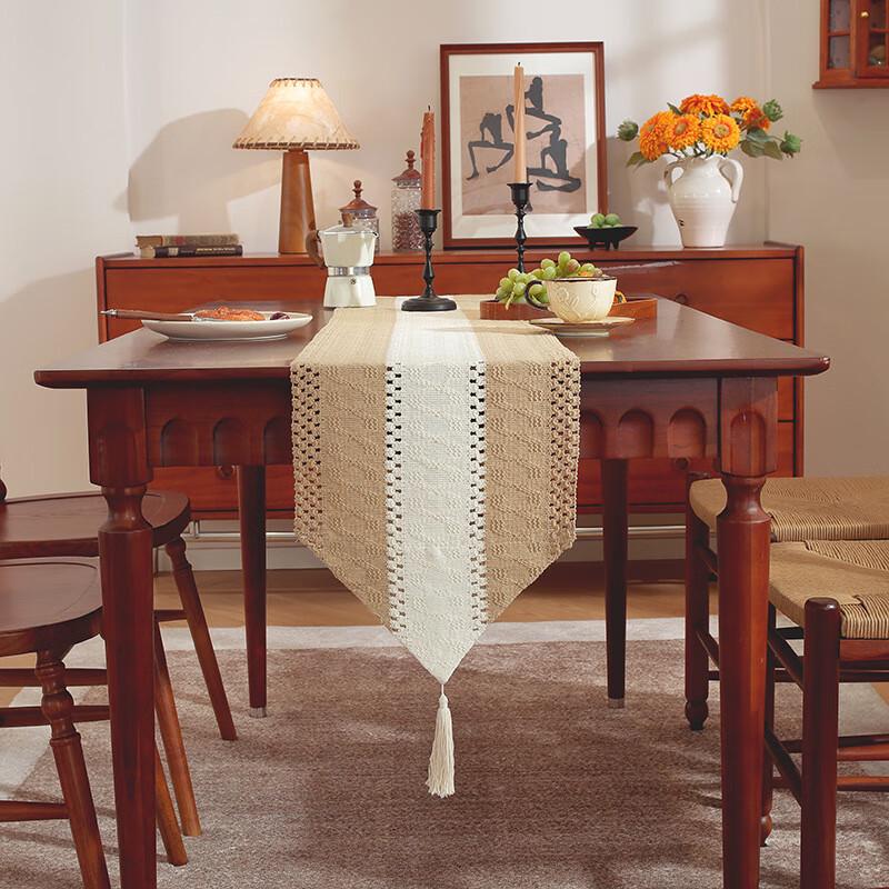Скандинавский Светлый Люкс Скатерть-дорожка с кистями