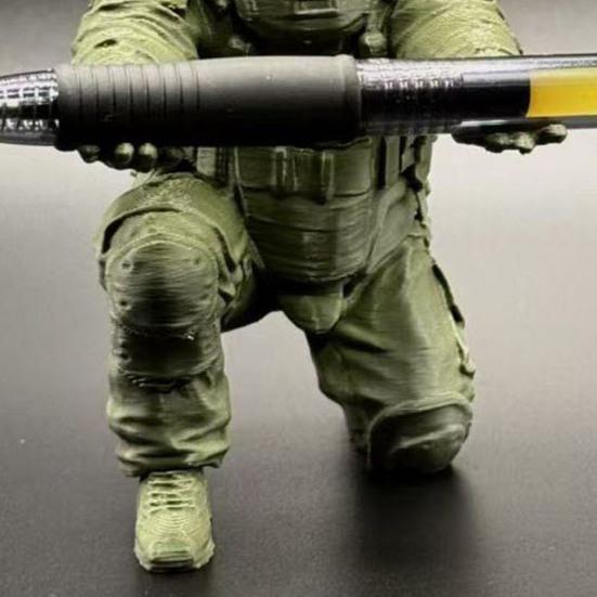 Soldier Pen Holder 3D Printed Kneeling Soldier Pencil Stand Desk Organizer for Office Home Tabletop Decor Gifts for Men Father