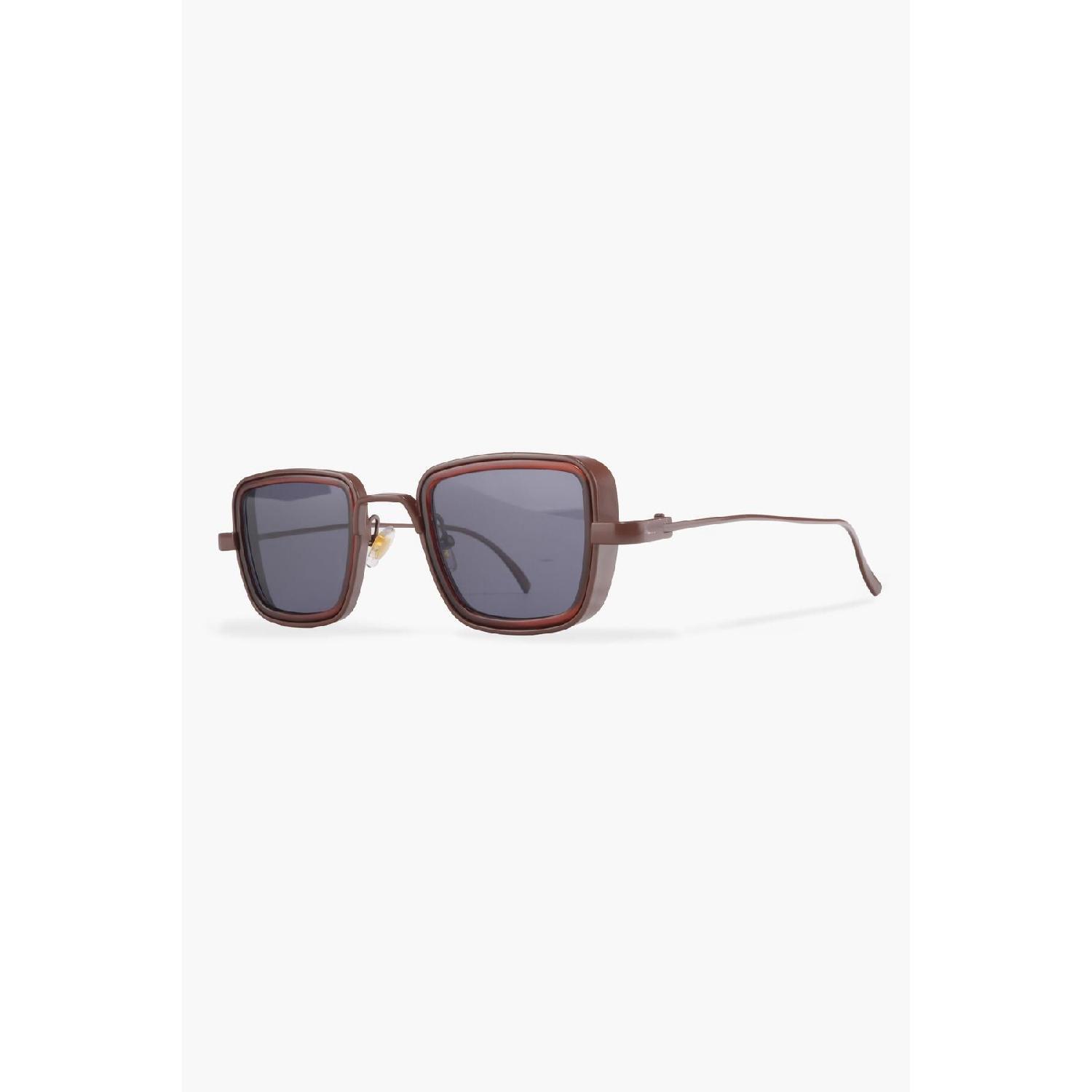

Темно-коричневые солнцезащитные очки Royal Eyewear Ex657