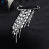 Chic Women’s Pearl Chain Tassel Brooch: Clothing Decor Accessories; Ideal for Pants Adjust, Bag Pendant Gifts.