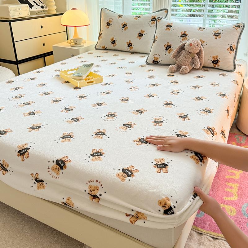 Winter Warm Thicken Flannel Elastic Fitted Sheet Mattress Protector Cover Cartoon Print Plush Soft Cozy Bed Sheet Home Decor