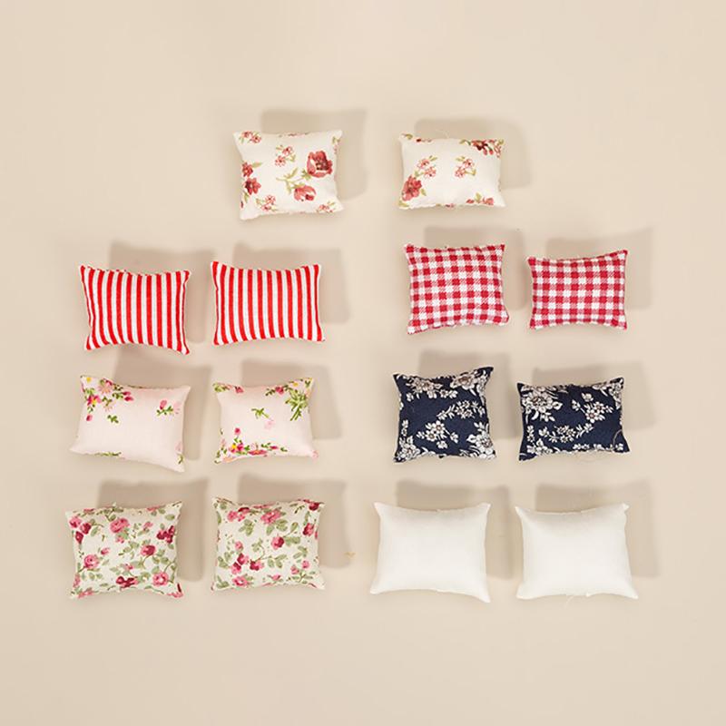 2Pcs 1:12 Dollhouse Mini Furniture Cloth Sofa Pillow Doll House Home Furnishings