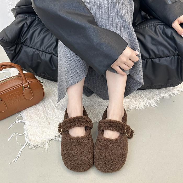 High-end foreign-style fluffy shoes for women to wear French new autumn and winter retro temperament flat-bottomed Mary Jane single shoes soft sole