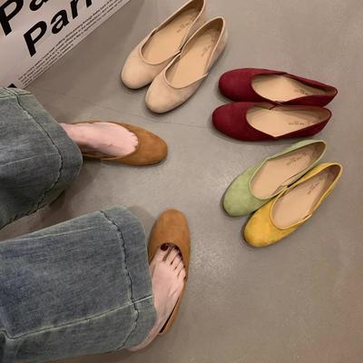 Chaussures Mary Jane rétro en daim à semelle souple pour femmes 2025 printemps nouveau blanc bouche légère petites chaussures rouges polyvalentes avec jupe chaussures simples