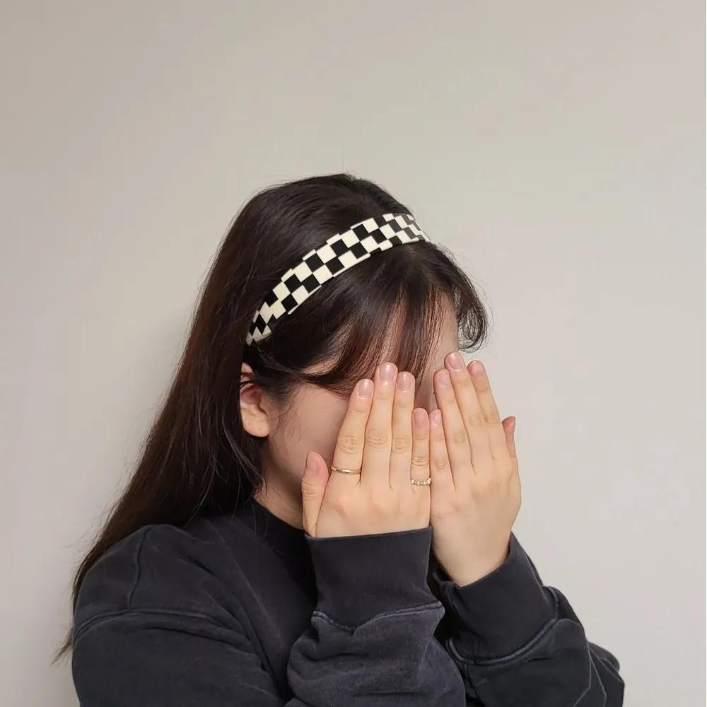 Celluloid checkerboard headband