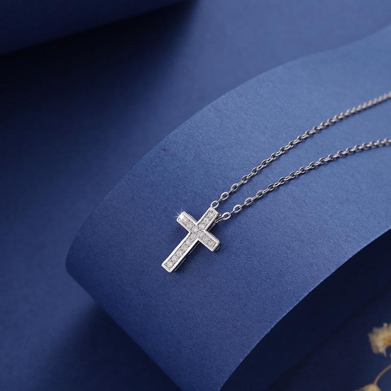 

Простое ожерелье-крестик в корейском стиле - Идеально для повседневной носки