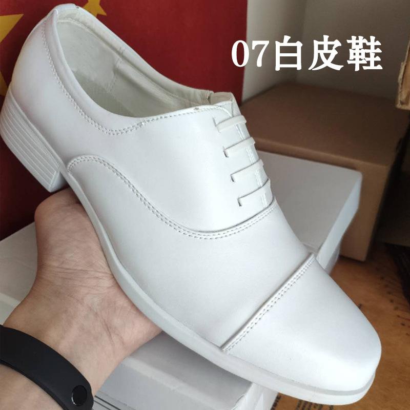 

Белые туфли с тремя суставами, белые кожаные сандалии, мужские остроносые туфли для платья, свадебные, с тремя острыми носками, сетчатые, обувь для жениха и шафера 46