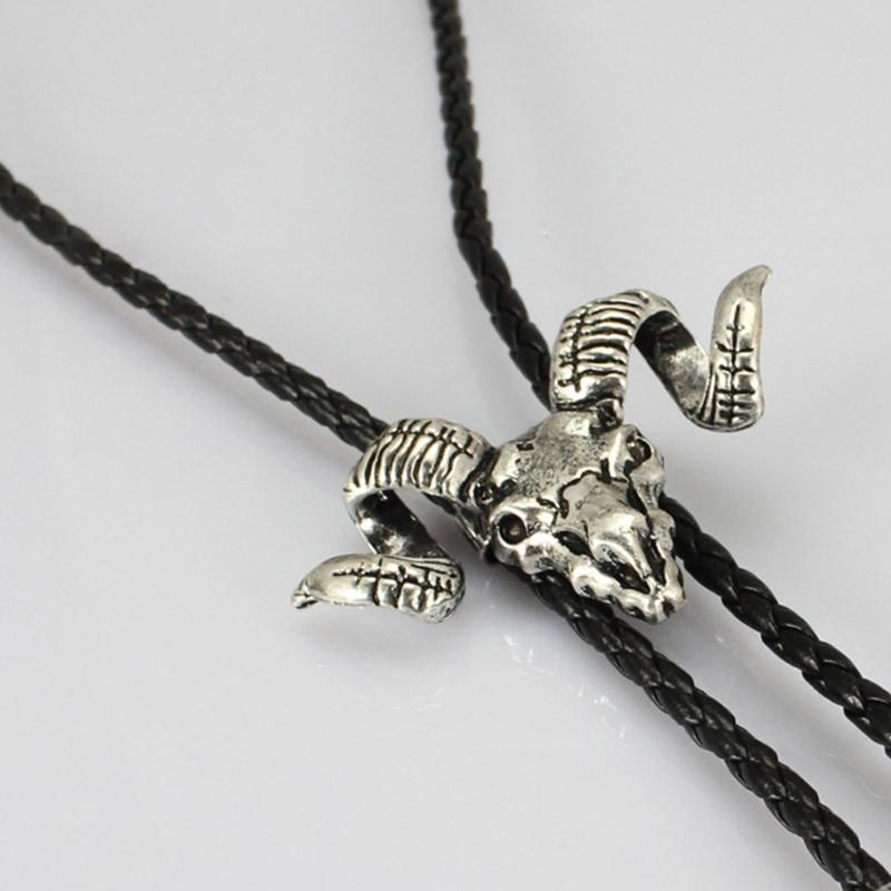 Elegant Black Bolo Tie with Bull Pendant Cowboy Bull Necktie Western Necklace Cool Bola-Tie Western Cowboy Costume