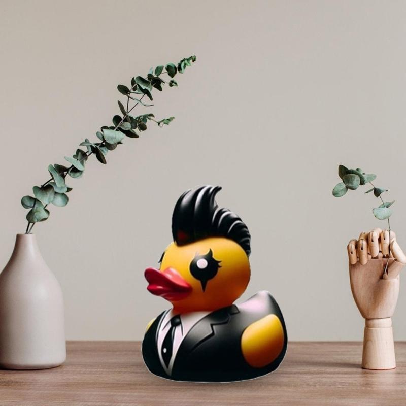 Elegant Duck Figurine Unique Resin Duck Statue Animal Figure Sculpture Stylish Home Office Decoration Accessory