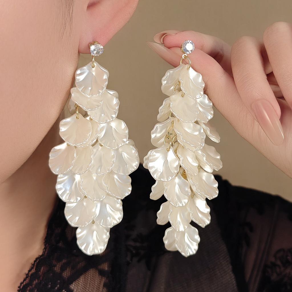 Super Fairy Long Style Surrounded By Shell Fringed Earrings, Light Luxury Fashion Super Fairy High-End Temperament Earrings