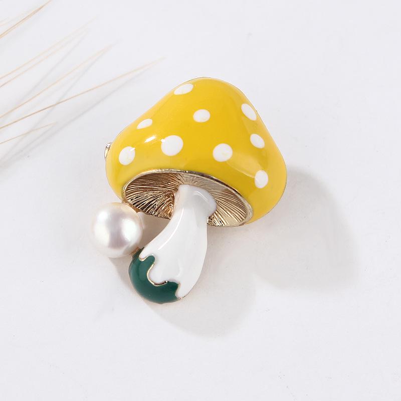 Original Flamingo Butterfly Bee Natural Freshwater Pearl Brooch Accessory Transparent Gift Box