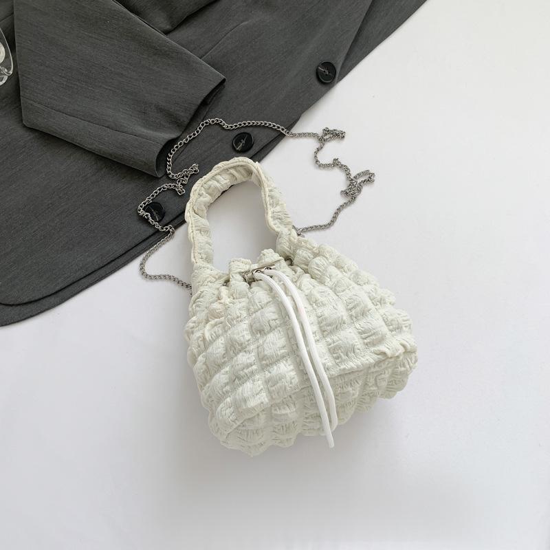 Fashion bubble glue shoulder bag cloud bag women's 2025 popular new niche ins versatile Korean version bucket women's bag