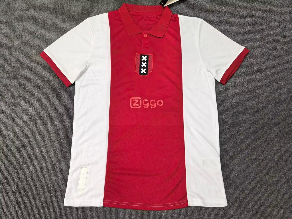 Ajax Seizoen 2025/26 Bal - Henderson, Brobbey, Bergwijn, Zierkzee, Alvarez (Thaise Versie)