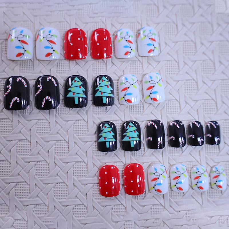 Europe and the United States hot-selling Christmas manicure sweet cartoon Christmas tree lights polka dot short wear nail film